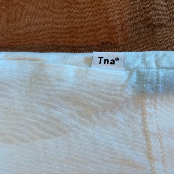 Aritzia TNA Soft Feels Kit T-Shirt - Picture 4 of 7